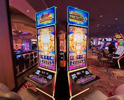 phtaya slot Bingo online room showing numbered cards on mobile Philippines